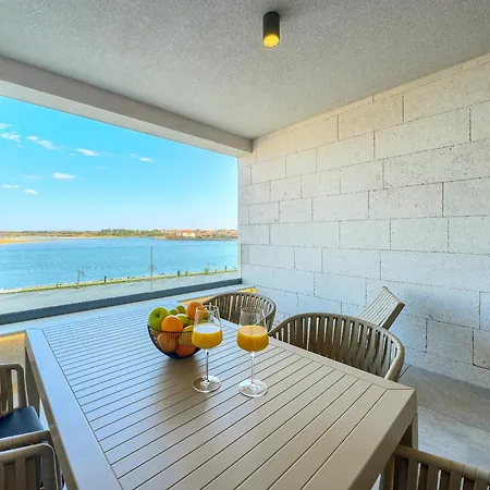 Solmare Apartment *